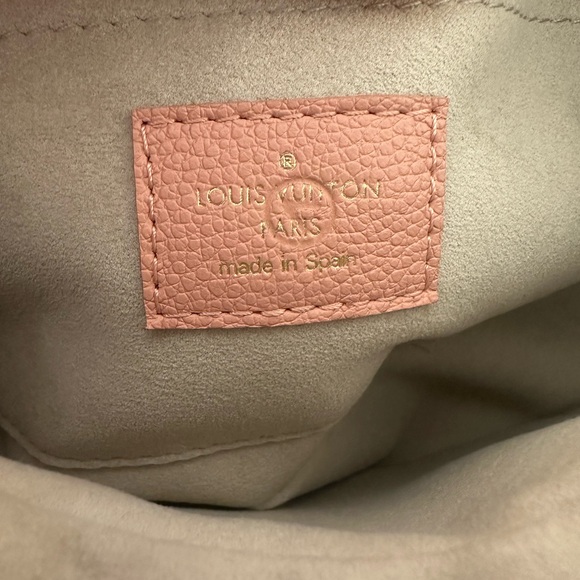 Louis Vuitton Bagatelle Bagatelle NM Bicolor Monogram Empreinte Giant - Picture 6 of 11